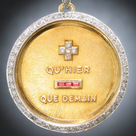 Diamond estate golden 'I love you' pendant
